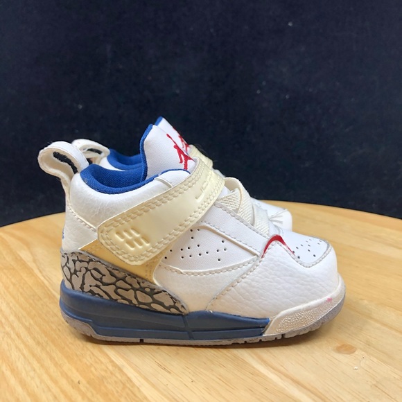 Baby jordan 3 size 4c white/navy elephant print - Picture 5 of 9